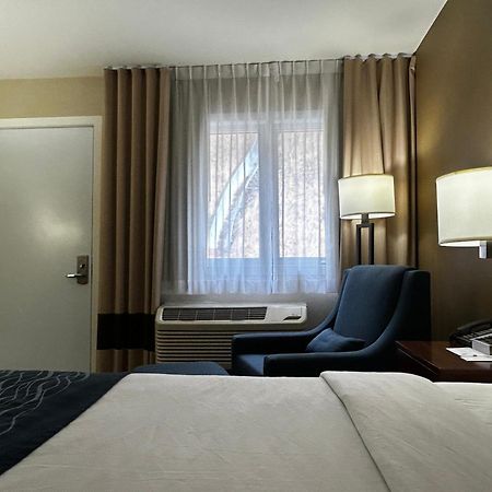 Comfort Inn Сен-Жорж Екстер'єр фото